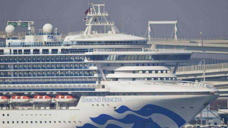 На лайнере Diamond Princess от коронавируса умер еще один человек