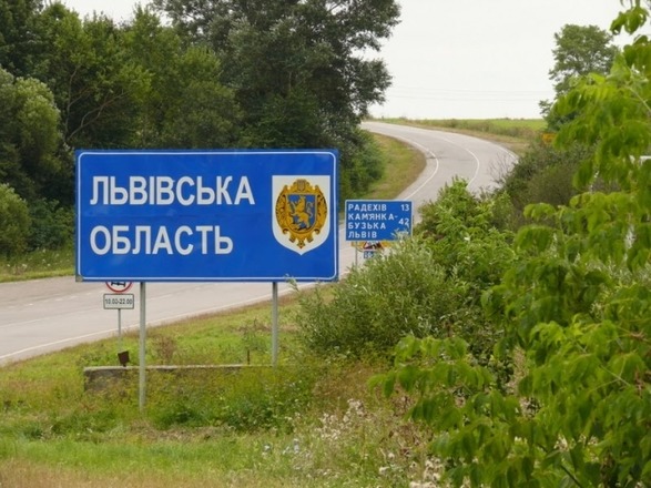 Львовскую область ночью враг атаковал "шахедами", три сбили, есть попадание еще трех - ОВА