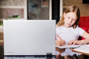 МОН: есть проекты создания "отдельных" укрытий в школах, где нет их внутри