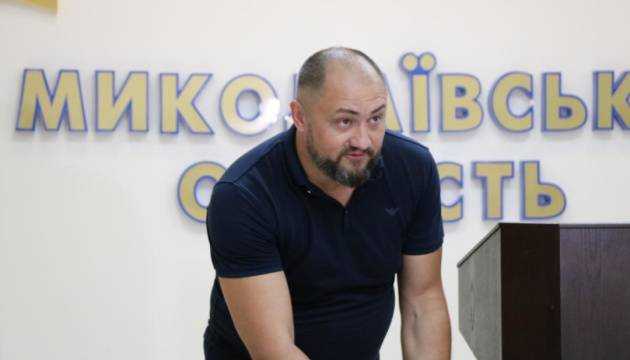 В Николаеве яйцами забросали депутатов