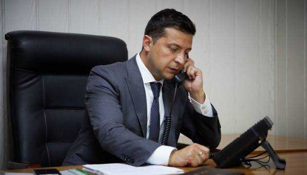 Зеленський провів розмову із Шольцем: йшлося про оборонну допомогу, енергетику і санкції проти рф