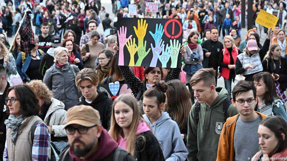 Угорщина: повстання учителів