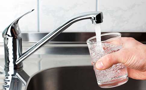 Белой Церкви снова включили воду - отклонений не обнаружили