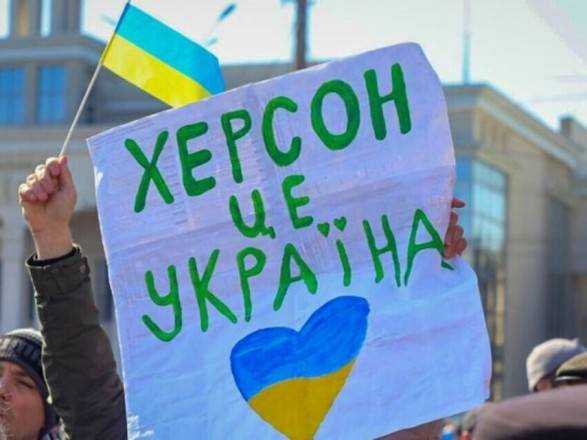Херсон можна повернути без боїв, просто оточивши російські війська – британський аналітик