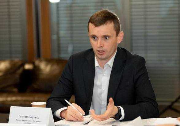 Навколо Одеського припортового заводу сформувалася повноцінна мафія - експерт