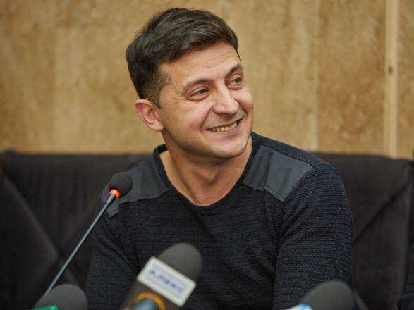 Новоизбранному Президенту украинцы дают меньше года, чтобы показать способность управлять страной — соцопрос