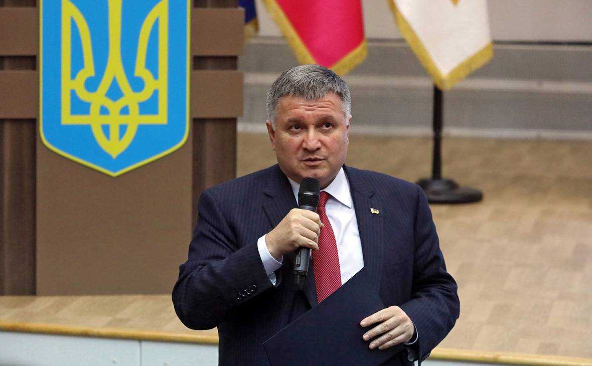 Аваков полностью откроет границы: когда и где