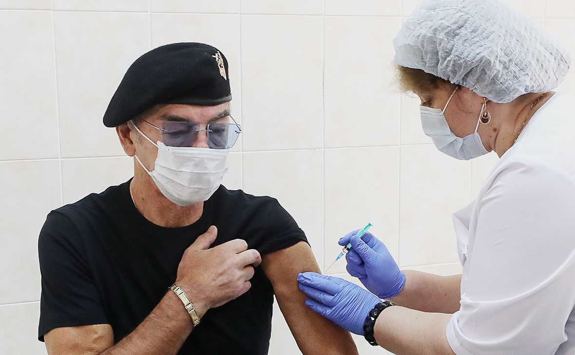 Во время вакцинации от гриппа Боярский упал в обморок