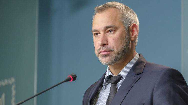 После разговора с президентом генпрокурор Рябошапка заявил о своей скорой отставке