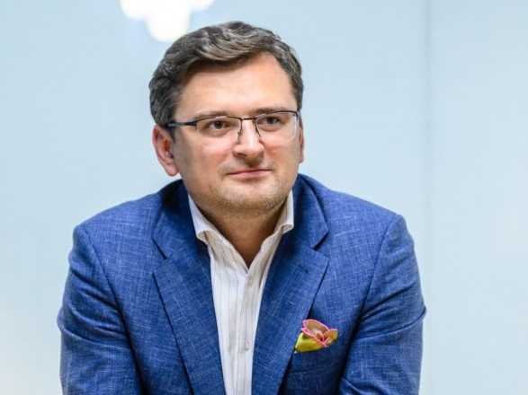 "Найкращий час, щоб кохатися": Кулеба вважає, що відключення світла вплинуть на народжуваність