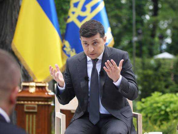 Зеленському не довіряють 52% українців - опитування
