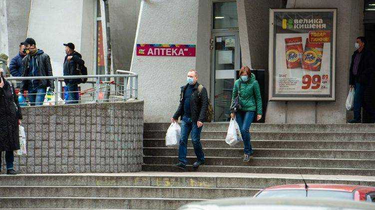 В Сумах запретили выходить на улицу без крайней необходимости