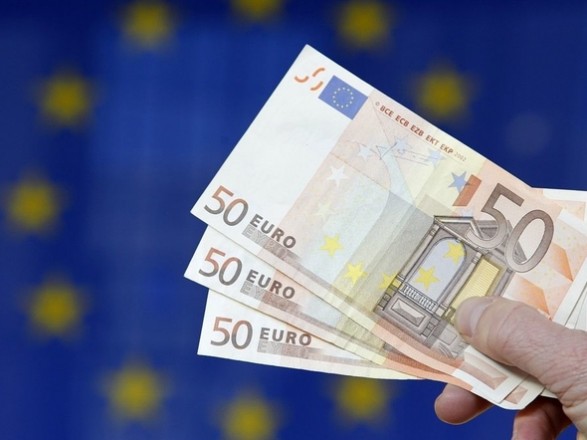 Украина получила первые 3 млрд евро из новой программы макрофина ЕС на 18 миллиардов - Зеленский