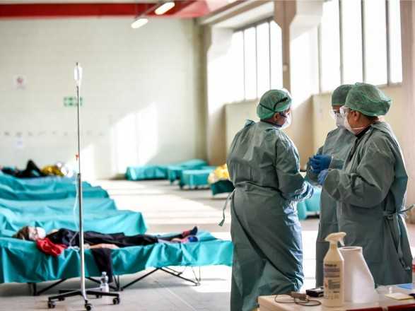 Пандемия коронавируса от COVID-19 в Италии умерли уже более 12 тысяч человек, более 105 тысяч - больны