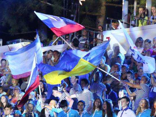 В Украине отменили телемост с РФ