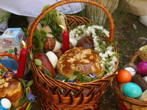 Лікарі назвали небезпечні продукти з "пасхального кошика"