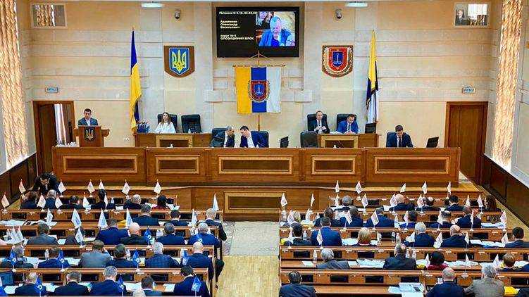 По требованию губернатора Одесский облсовет снял вопрос об установке памятника погибшим 2 мая на Куликовом поле