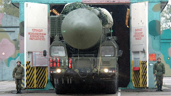 россия заявила, что "поддерживает" контакты с США по СНВ-3