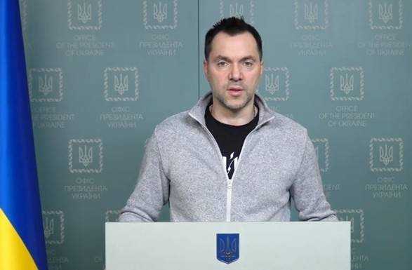Арестович до українців: ми не варвари, ми ведемо боротьбу з варварами
