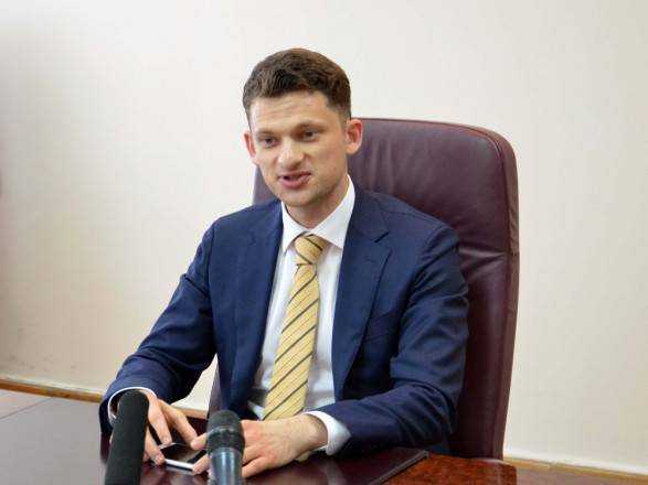 Дубилет разъяснил законопроект, отменяющий "архаизм" по печати законов в официальной газете