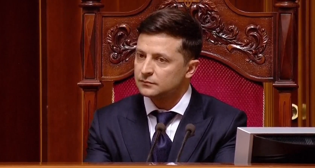 У Зеленского настаивают на рассмотрении в Раде увольнения Луценко и Климкина