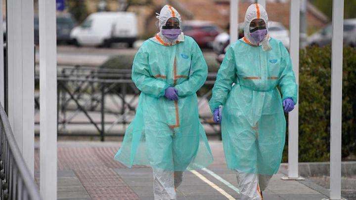 Новый пик заболеваемости COVID-19: грозит ли Украине жесткий карантин