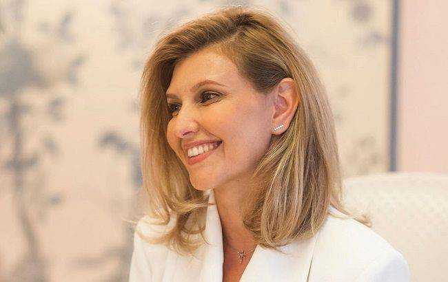 Елена Зеленская покорила украинцев новым элегантным нарядом
