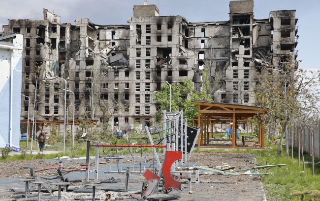 Мариупольцы замерзают в разбитых квартирах и домах - городской совет