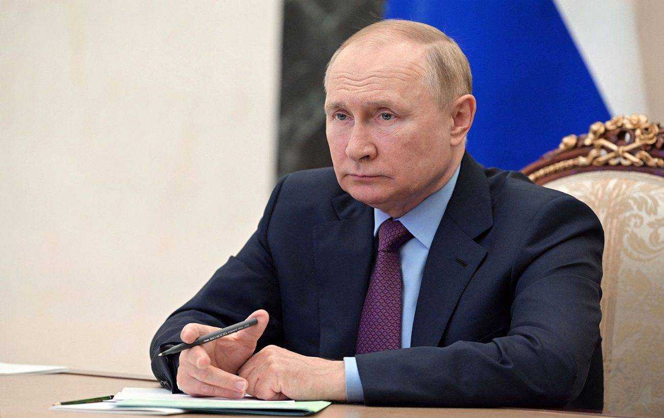 Рейтинг Путіна почав падати