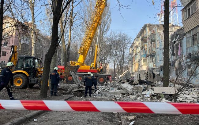 Удар по Запорожью: количество жертв возросло, погиб 8-месячный ребенок с семьей