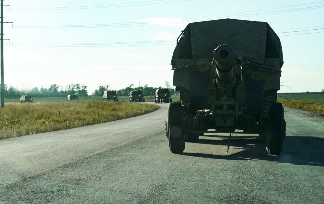 В Мариуполе фиксируют большое движение техники россиян в направлении Бердянска