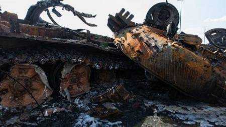 російська армія втрачає по 40 танків і БМП на день, - британська розвідка