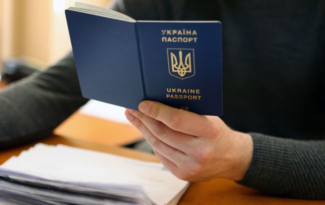 Минкульт изменит правила выезда артистов за границу: какие документы нужно будет предоставить