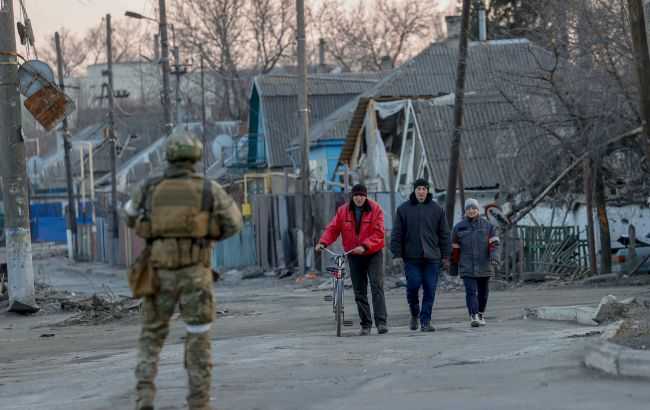Окупанти в Луганській області змушують відмовлятися від українського паспорта, - ОВА