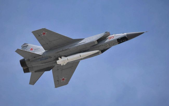 В Беларуси загорелся носитель "Кинжалов" МиГ-31