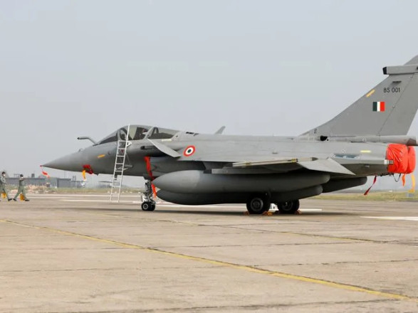 Индия одобрила закупку французских истребителей Rafale и подводных лодок
