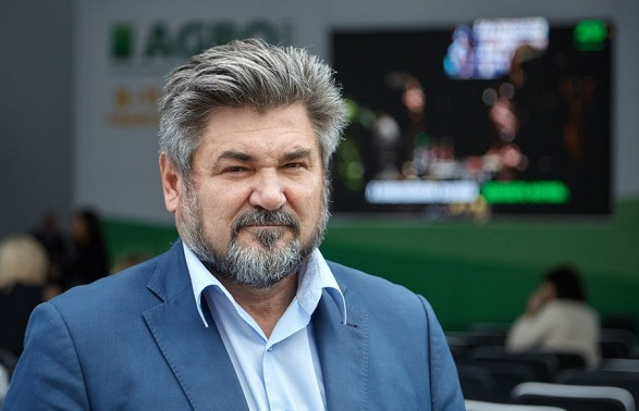 Эксперт о блокировании Польшей украинского агроэкспорта: враг перекрыл путь водой, а друзья - сушей
