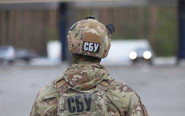 Зброя і наркотики. СБУ блокувала угруповання "патріотів" Киви