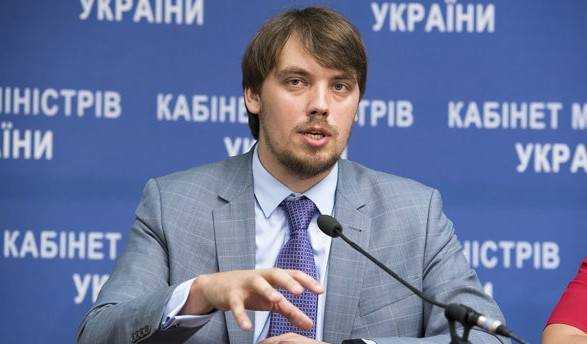 Премьер планирует вмешаться в конфликт внутри Минздрава