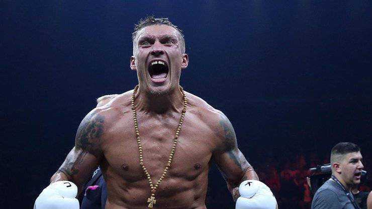 Усик стал обязательным претендентом на титул WBO в супертяжелом весе