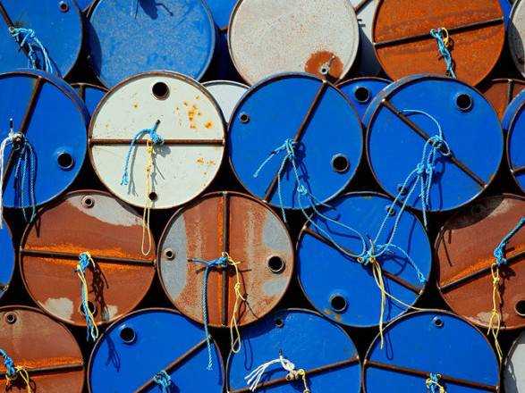 Мировые цены на нефть снизились