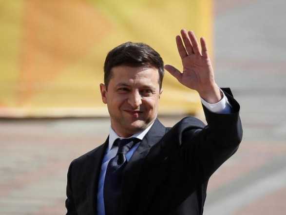 Опрос показал: Зеленскому доверяют почти 70% украинцев