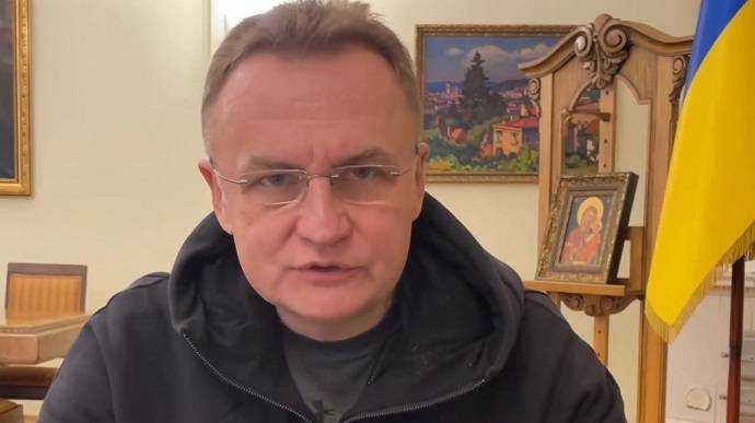 Окупанти вдарили ракетами в район Львівського аеропорту – Садовий