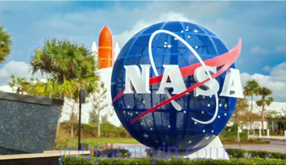 NASA: вспышка в небе над Киевом не была вызвана падением спутника