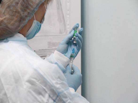 ЄС має намір застосувати юридичні заходи проти AstraZeneca за провал з поставками вакцин