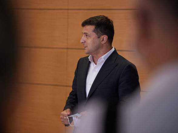 Зеленский: мы полностью погашаем задолженность по зарплате перед горняками шахты "Надежда"