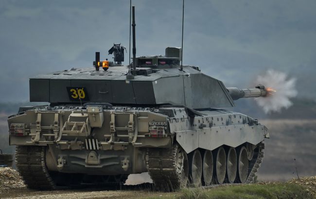 Британия решила предоставить свои танки Украине, - FT