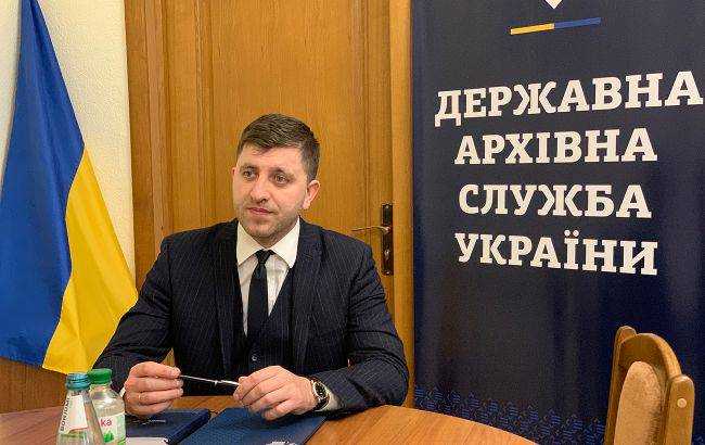 У Києві обстріляли автомобіль голови Держархівної служби Хромова