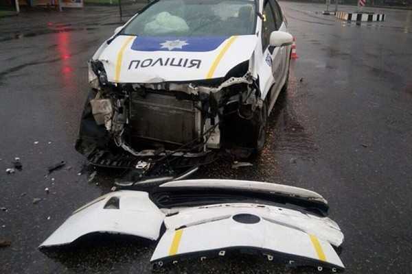 Названо количество разбитых в ДТП автомобилей полиции