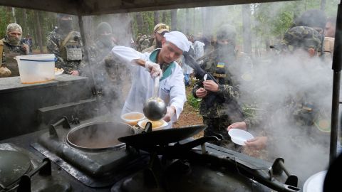 В Луганской области новоприбывших оккупантов массово заселяют в школы – ЦНС